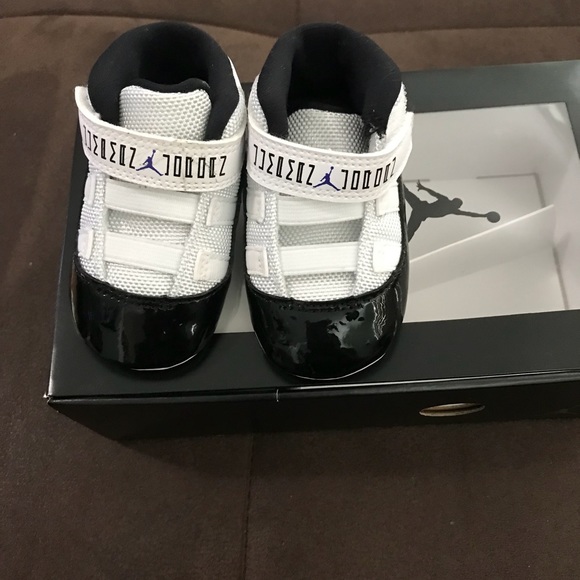 jordan 11 retro gift pack baby